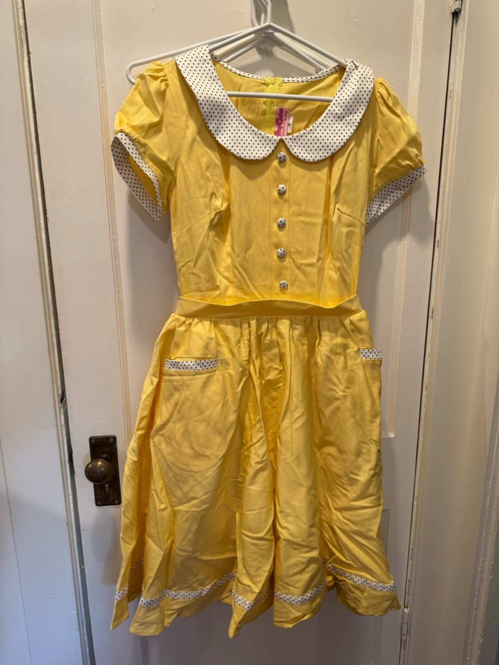 Vintage-Inspired Yellow Peter Pan Collar Dress with Polka Dot Trim